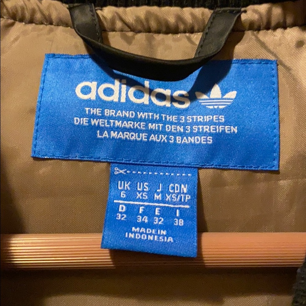 Adidas jacket - Picture 3 of 5